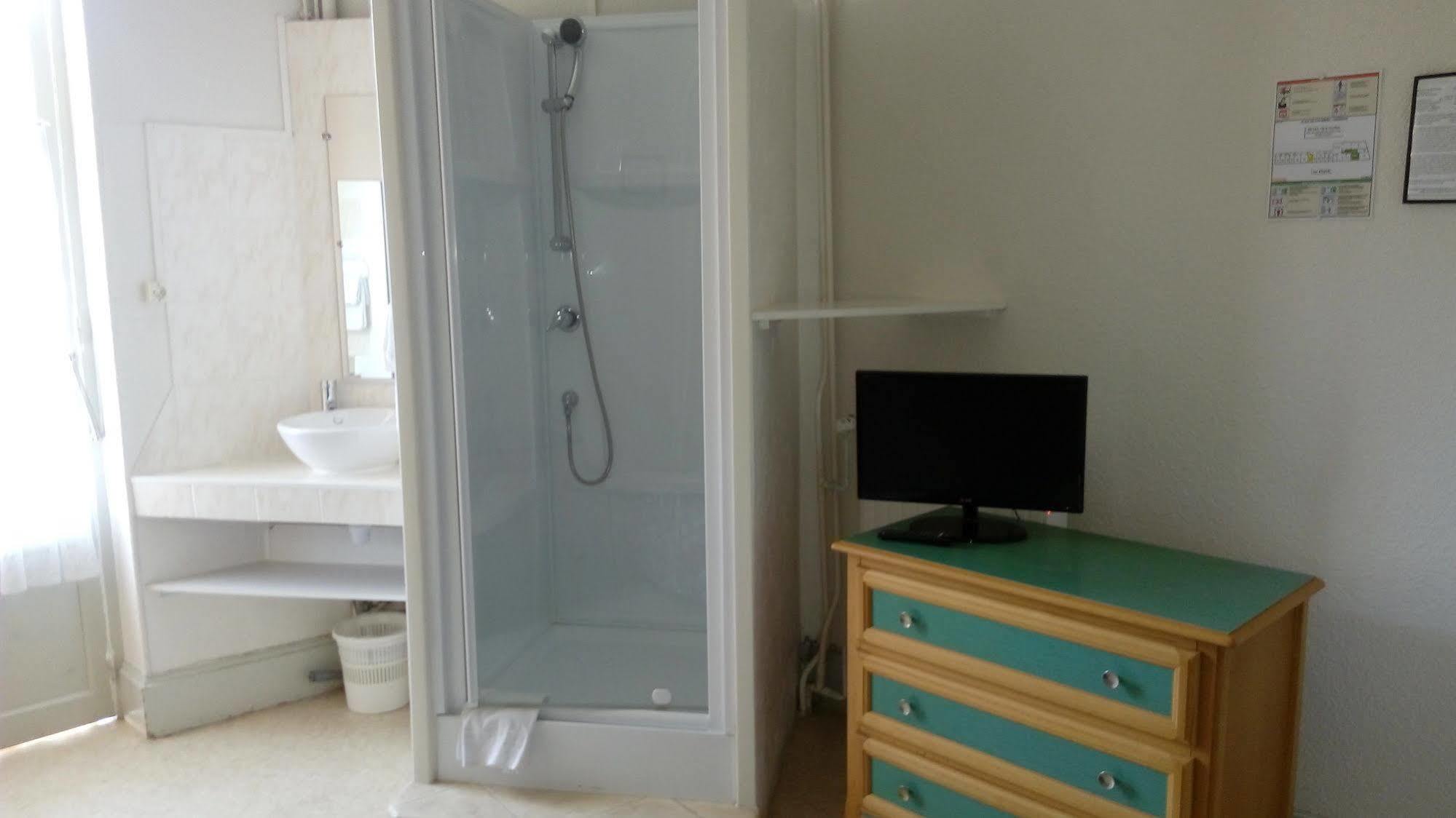 Hotel Nice Flore Vichy Zewnętrze zdjęcie